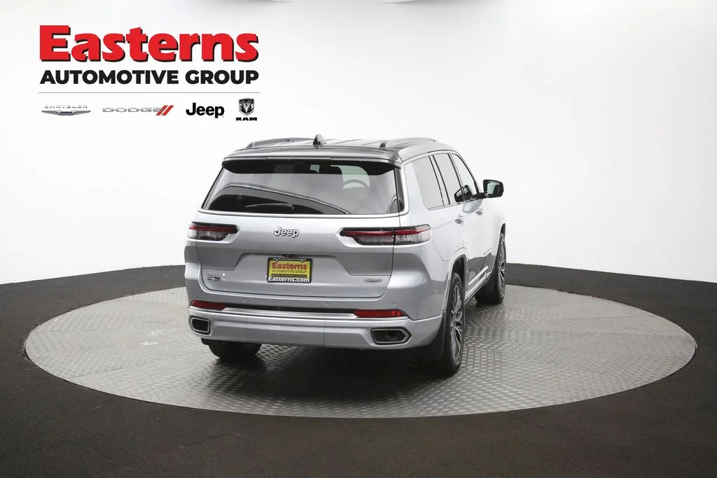 Used 2024 Silver Jeep Summit image 43