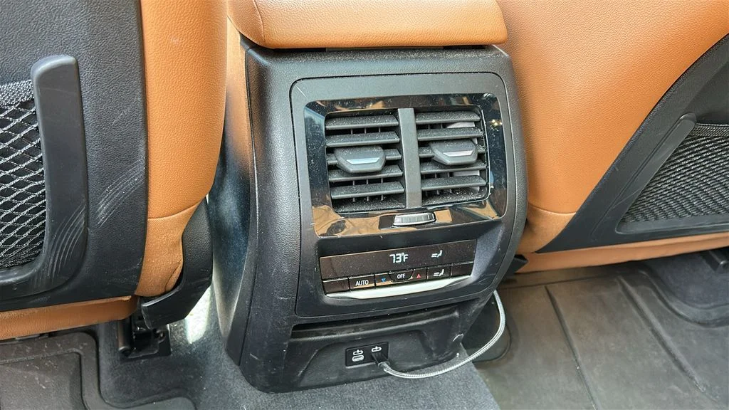 Used 2023 Gray BMW xDrive30i image 23