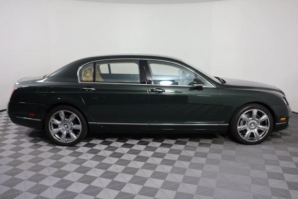 Used 2008 Cumbrian Green Bentley  image 9