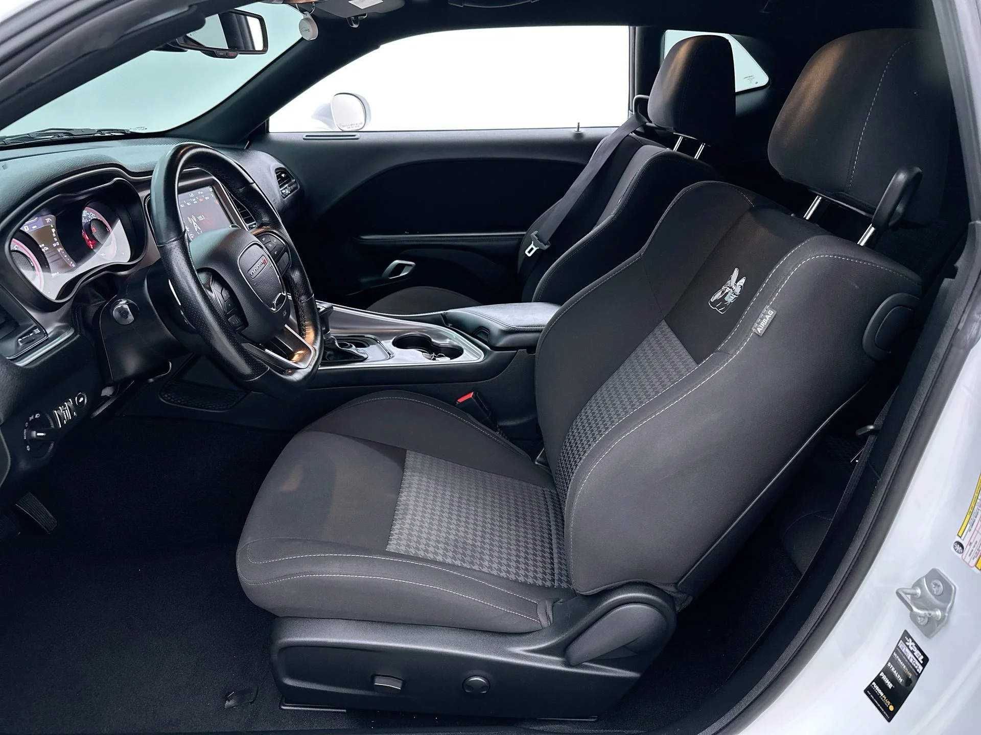 Used 2022 White Dodge R/T Scat Pack Widebody image 9