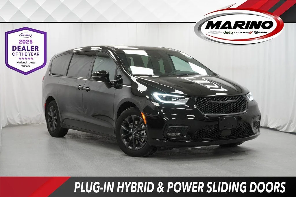2024 Chrysler Pacifica Hybrid Select S-Appearance PHEV's photo