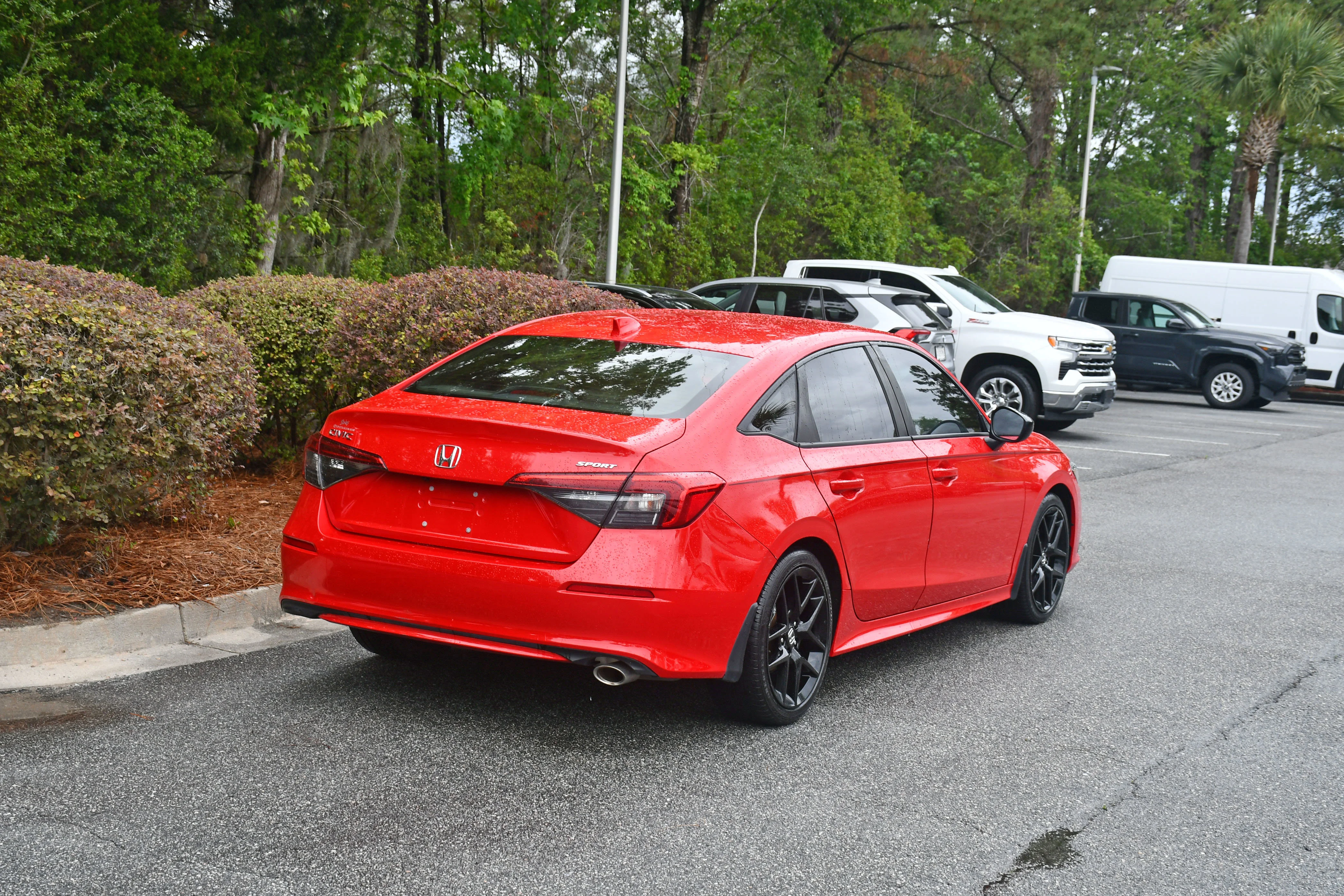 Used 2024  Honda Sport image 3