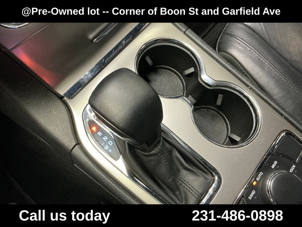 Used 2018 Black Jeep Limited image 25