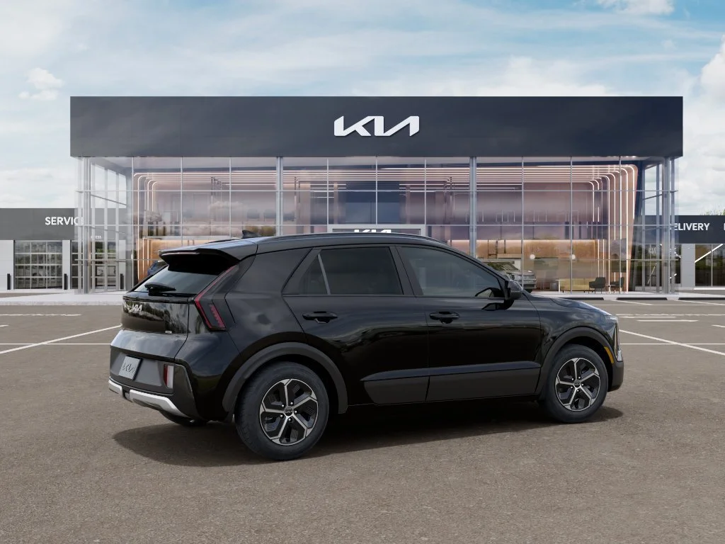 New 2027 Black Kia LX image 6