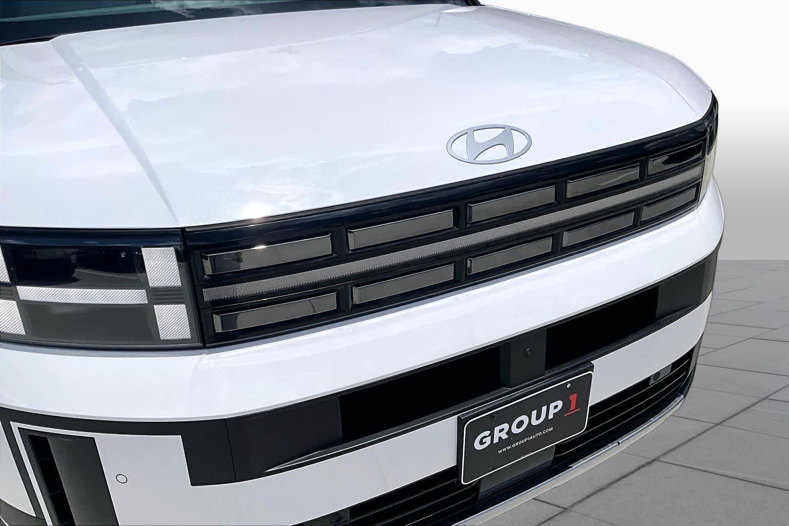 Used 2024 Serenity White Hyundai Limited image 25