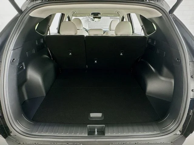 New 2026 Hyundai TUCSON SEL Plus