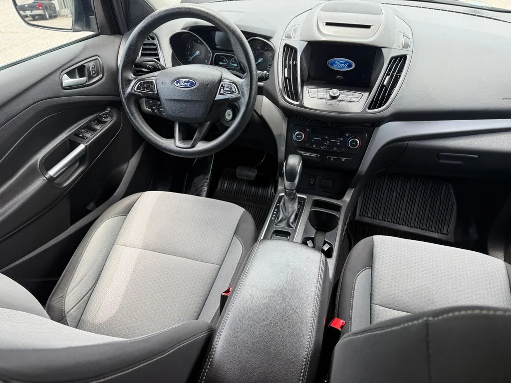 Used 2018 Black Ford SE image 15