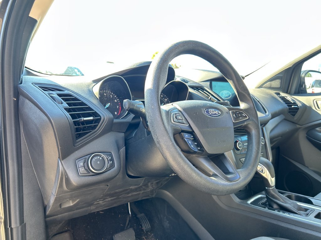 Used 2018 Gray Ford SE image 8