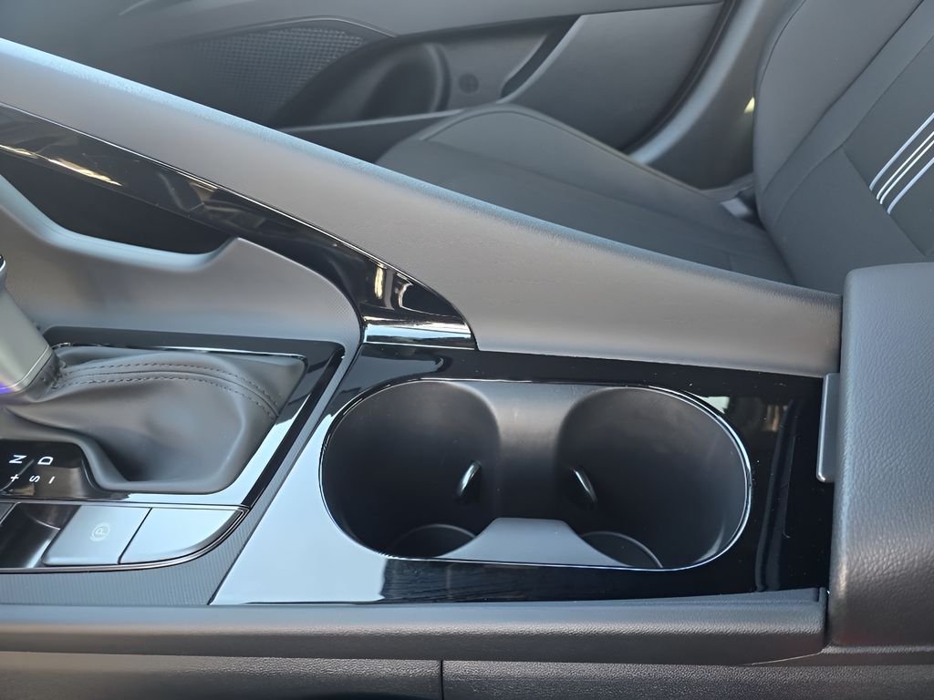 New 2026 Fluid Metal Hyundai SEL Sport Premium image 19
