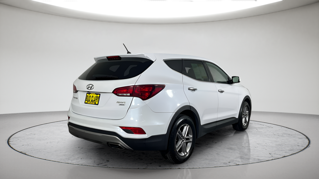 Used 2018 White Hyundai 2.4 Base image 3