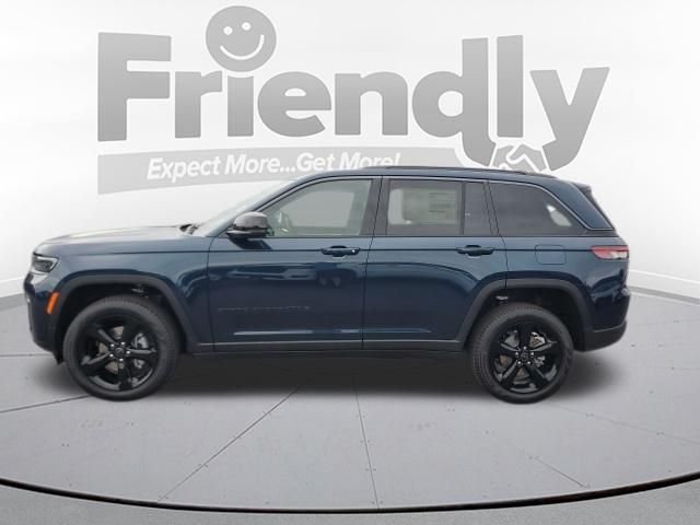 New 2027 Fathom Blue Pearl-Coat Paint Jeep Limited image 2