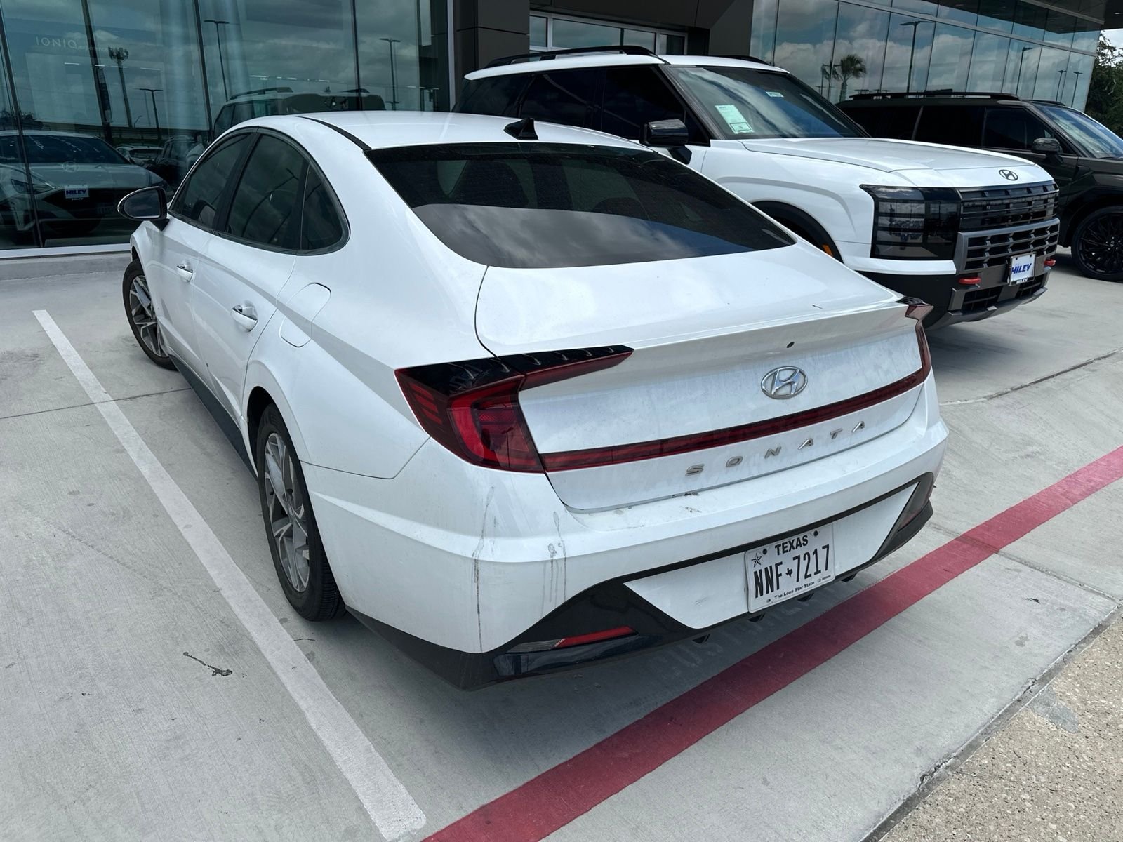 Used 2020 Quartz White Hyundai SEL image 9
