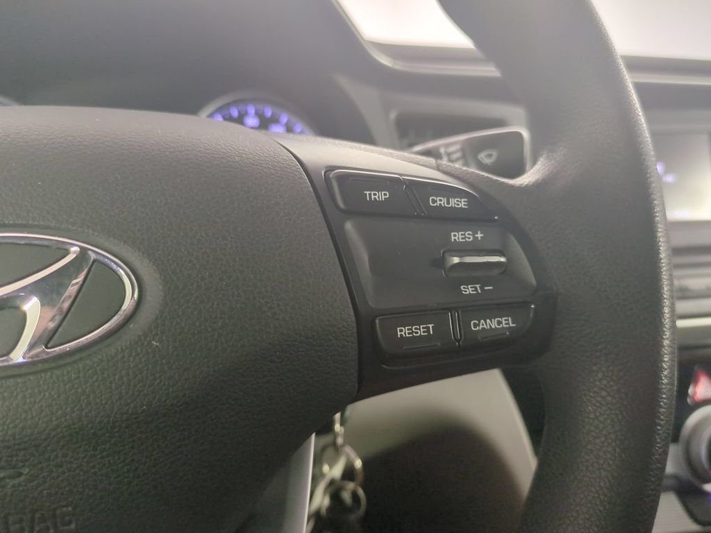 2019 Hyundai Elantra SE - Photo 29