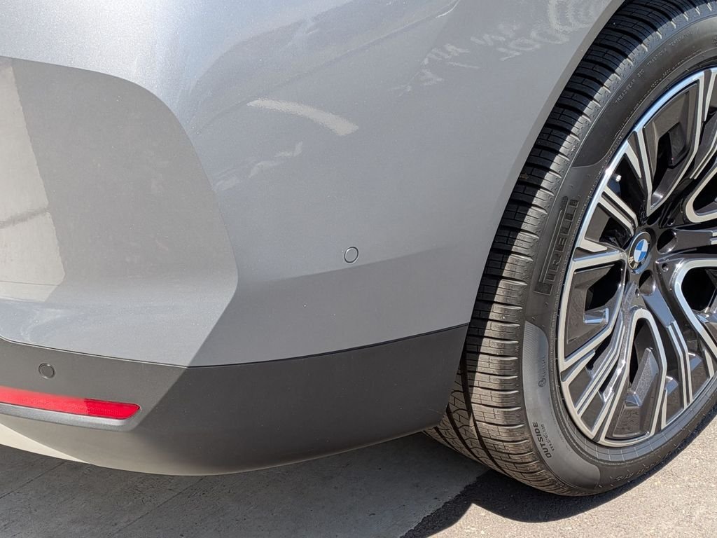 New 2026 Skyscraper Grey Metallic BMW 30 xDrive image 27