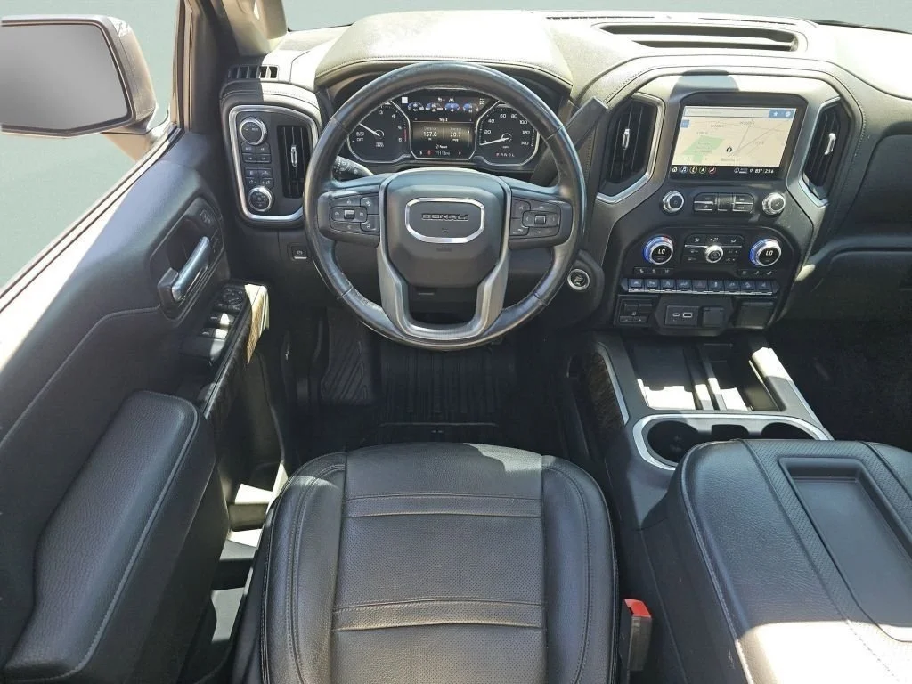 Used 2021 Onyx Black GMC Denali image 4