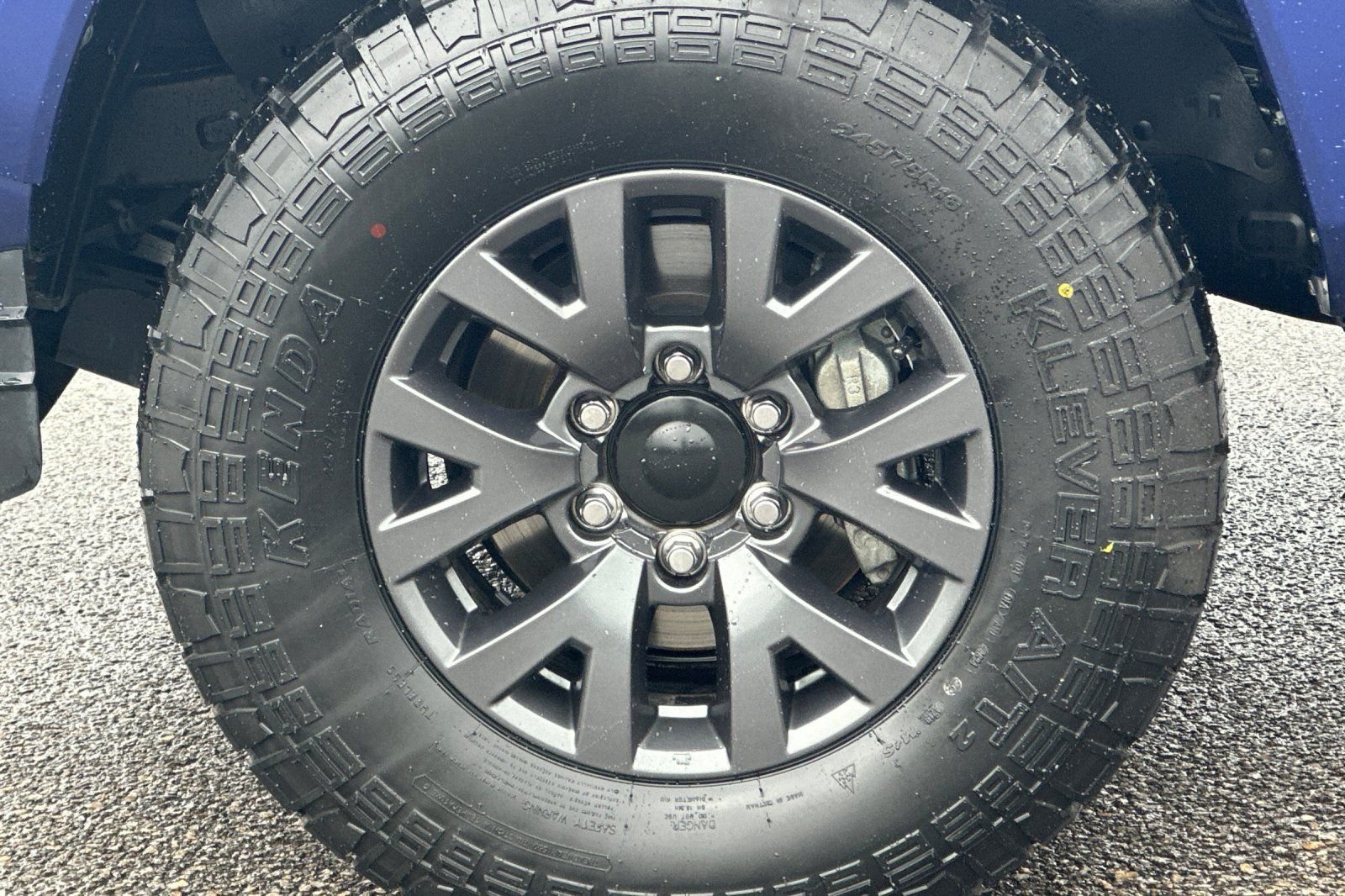 Used 2022 Blue Toyota SR5 image 23