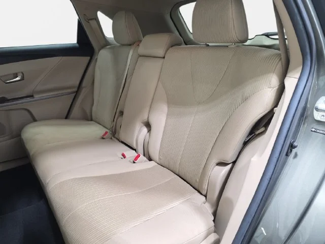 Used 2014 Green Toyota  image 13
