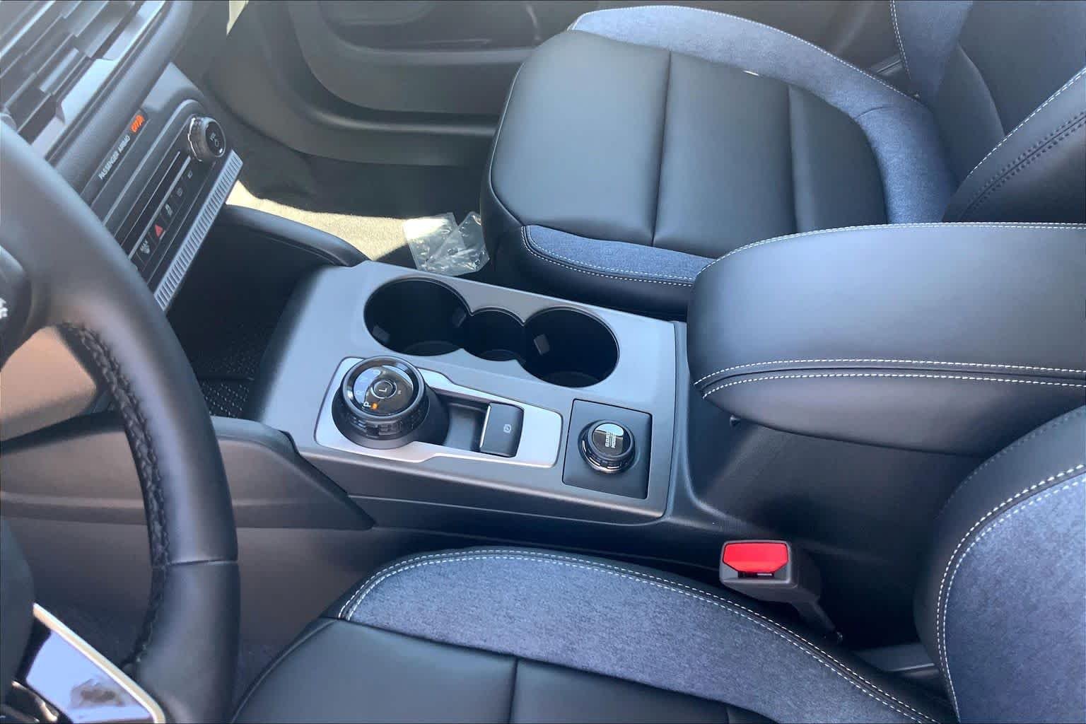 New 2026 Space White Metallic Ford Outer Banks® image 7