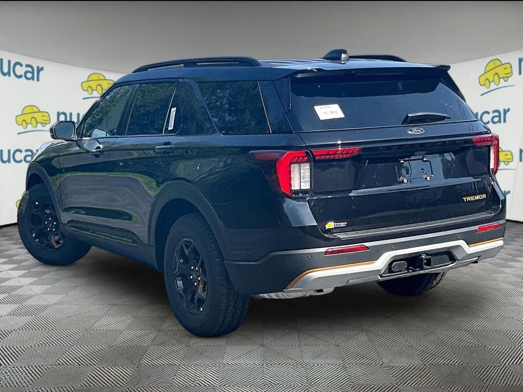New 2026 Agate Black Metallic Ford Tremor image 4