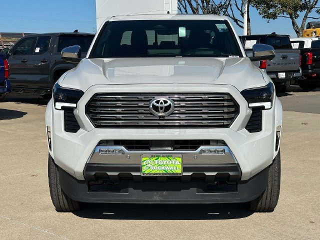 New 2026 Wind Chill Pearl <sup>1</sup> Toyota  Limited image 6