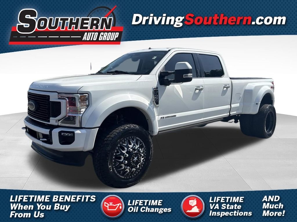 Used 2021 White Ford Limited image 1