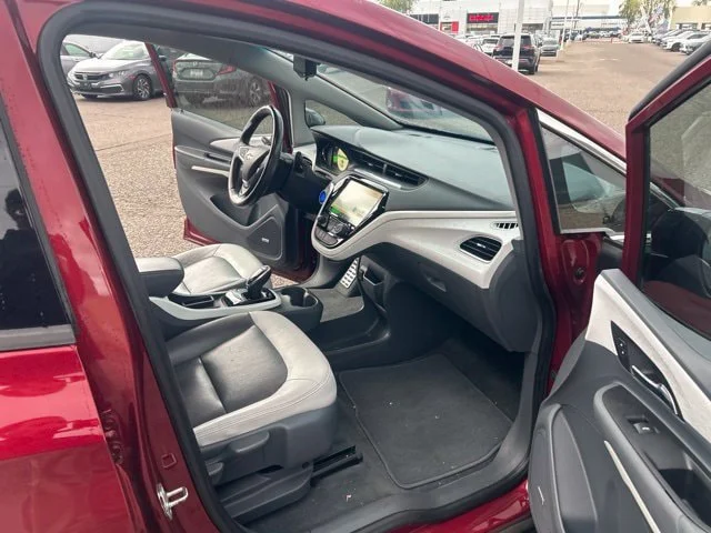 Used 2017 Cajun Red Tintcoat Chevrolet Premier image 13