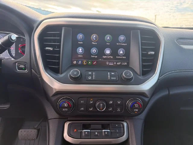 Used 2022 WHITE FROST TRICOAT GMC Denali image 22