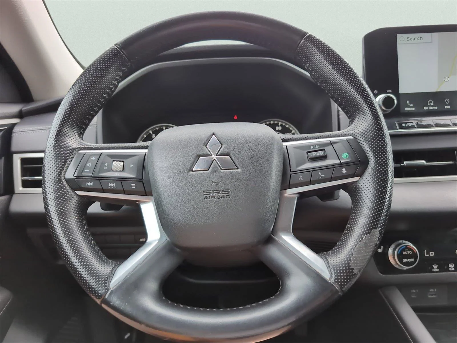 Used 2022 White Diamond Mitsubishi Black Edition image 20