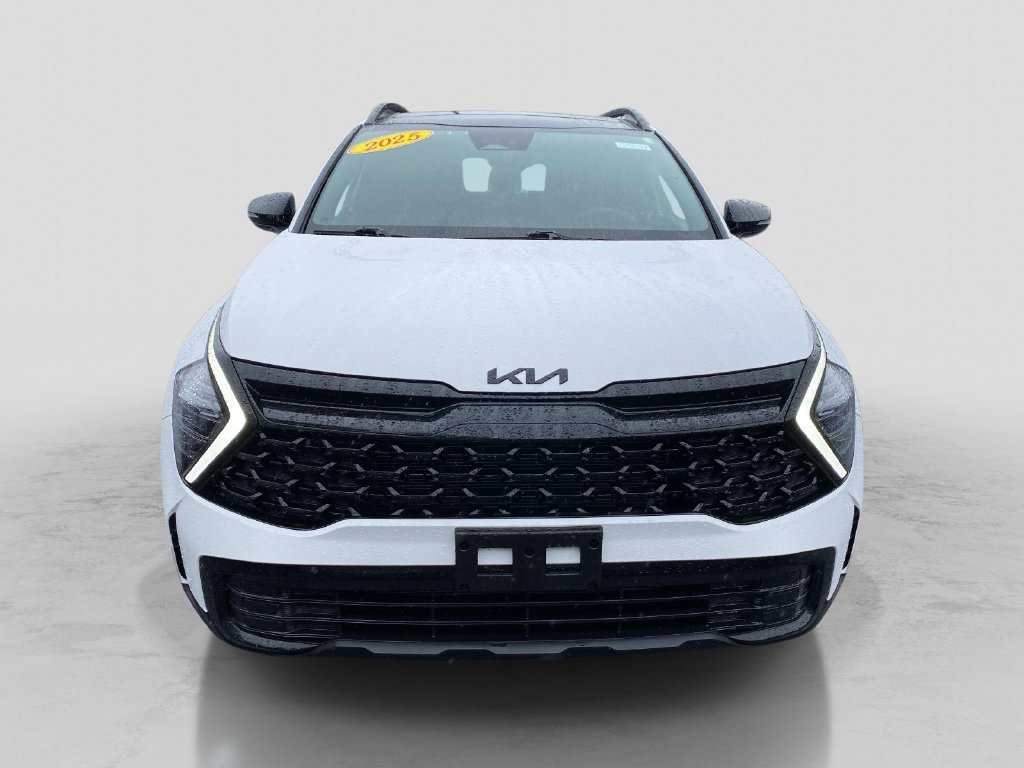 Used 2025 White Kia X-Line image 10