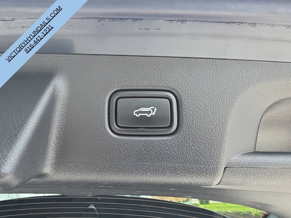 Used 2024 White Hyundai Calligraphy image 39