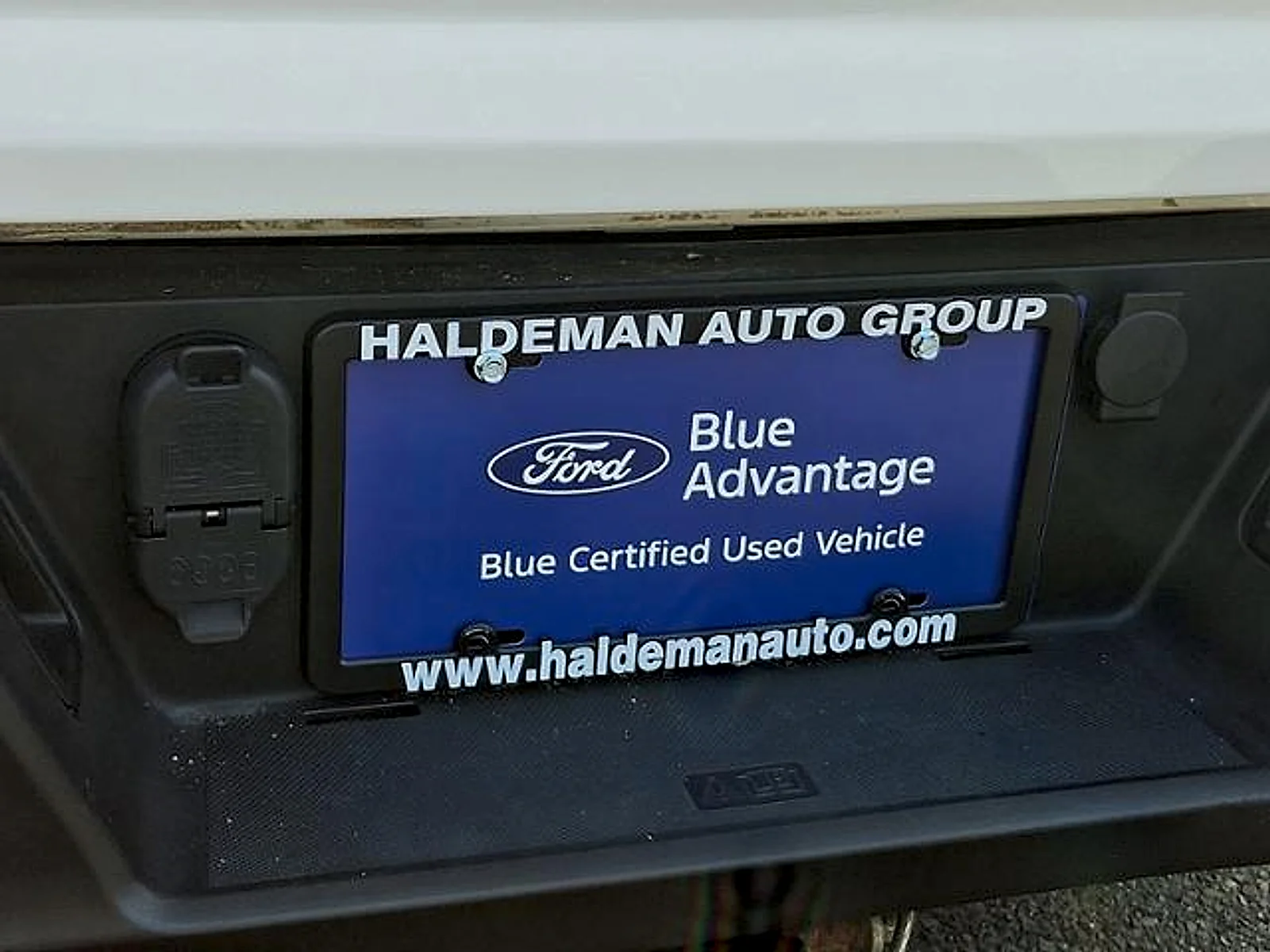 Used 2022 Oxford White Ford XLT image 30