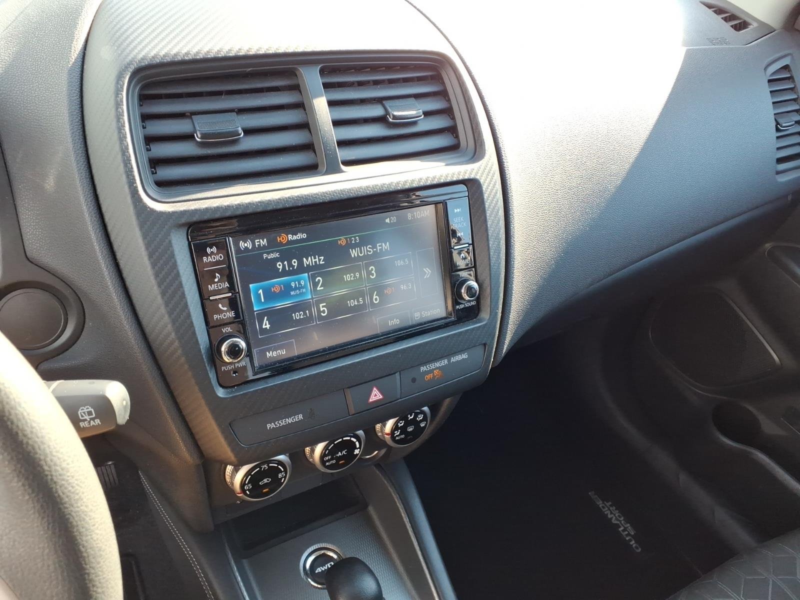 Used 2025 Labrador Black Pearl Mitsubishi ES image 6