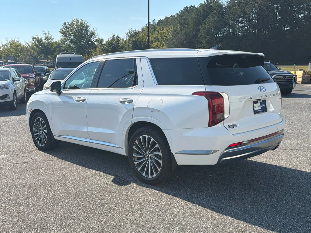 Used 2024 White Hyundai Calligraphy image 5