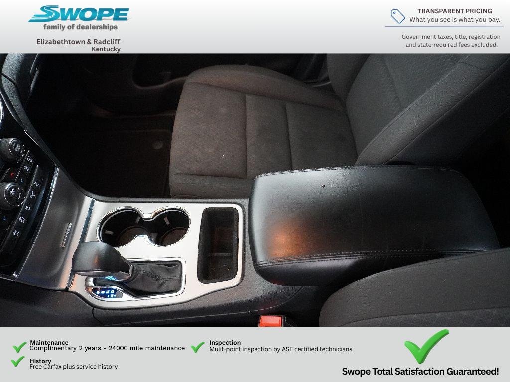 Used 2019 Walnut Brown Metallic Clearcoat Jeep Laredo E image 22