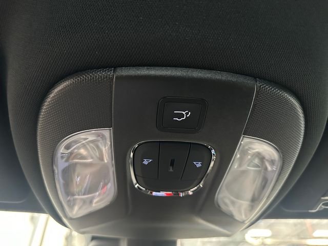 New 2026 Fathom Blue Pearl Coat Jeep Latitude image 32