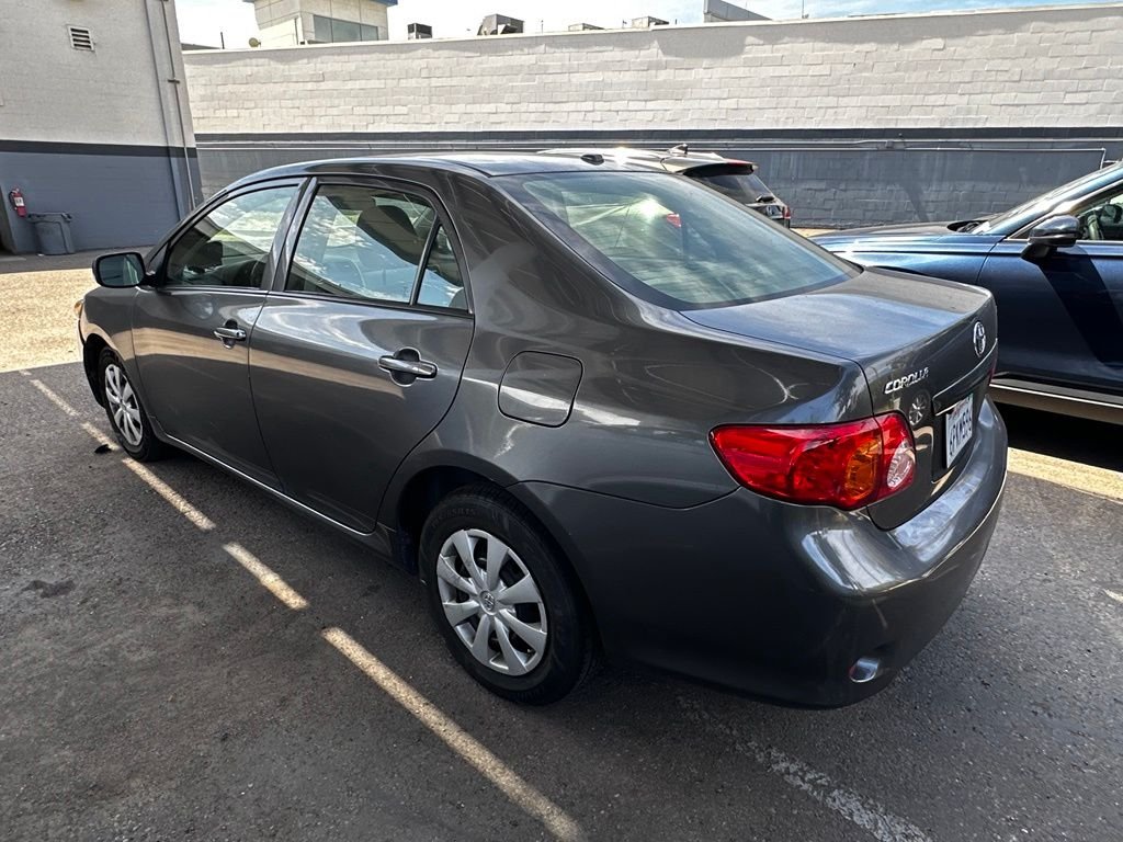 Used 2010  Toyota  image 16