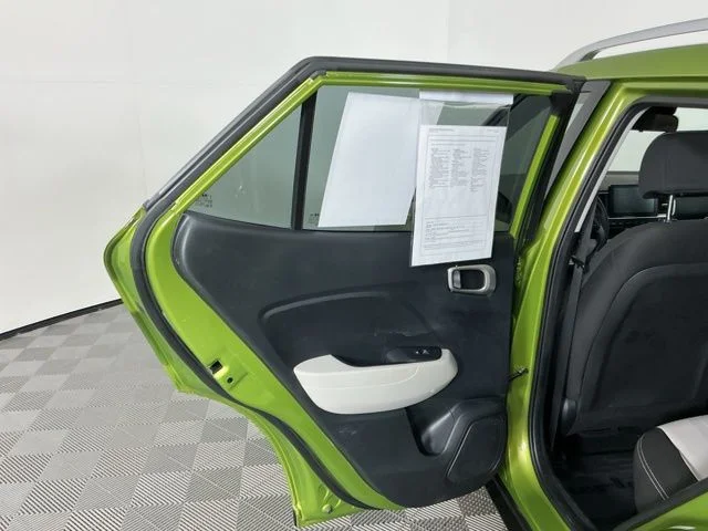 Used 2021 Green Hyundai SEL image 22