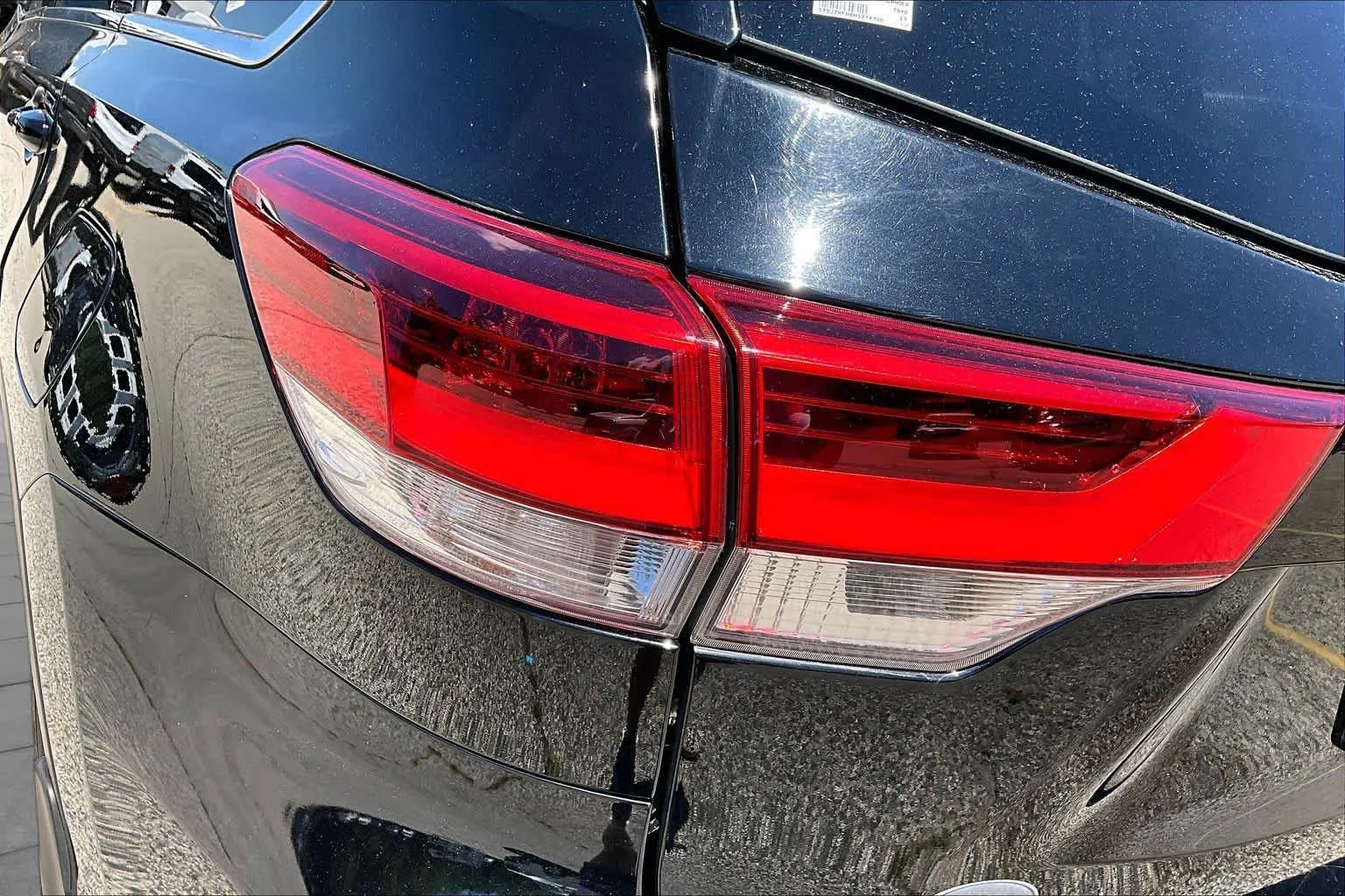 Used 2017 Midnight Black Metallic Toyota XLE image 28