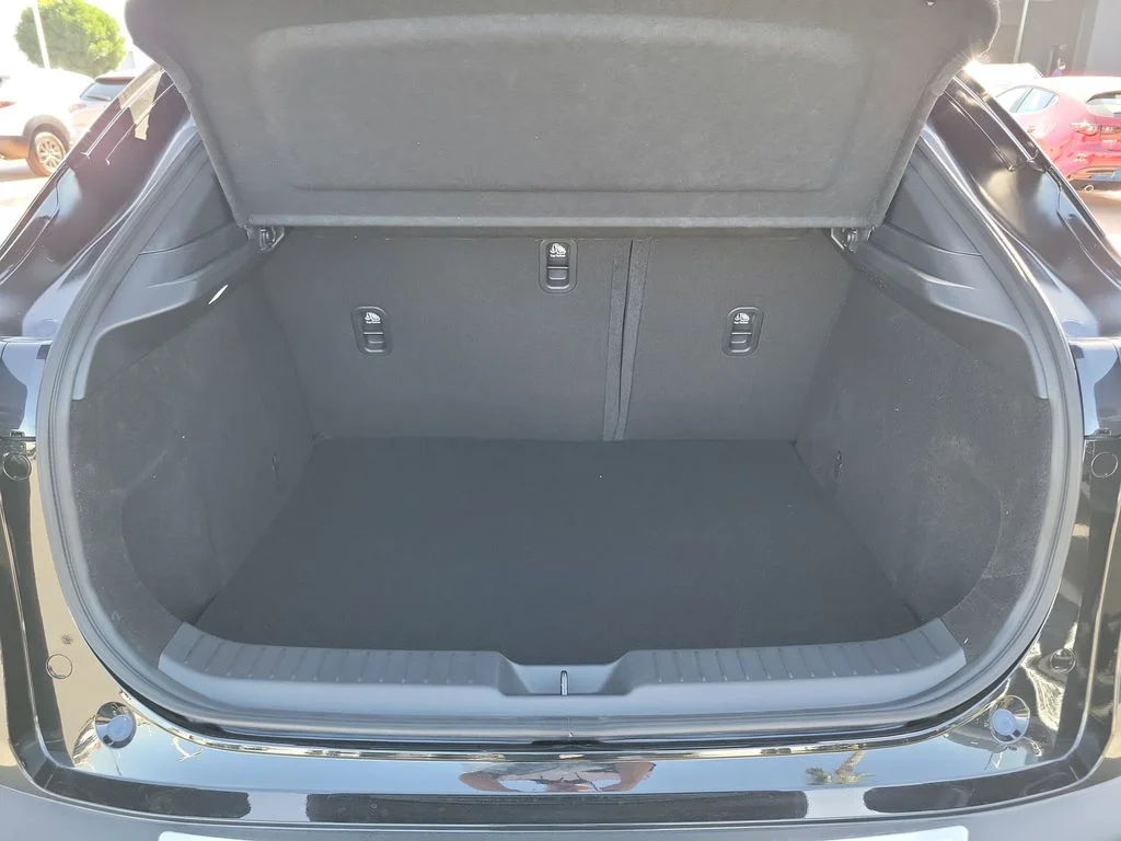 2026 Mazda CX-30 Premium - Photo 19