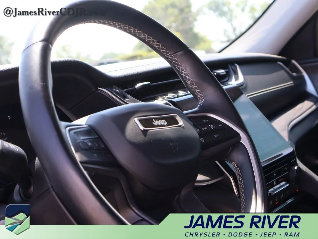 Used 2021 Gray Jeep Limited image 26
