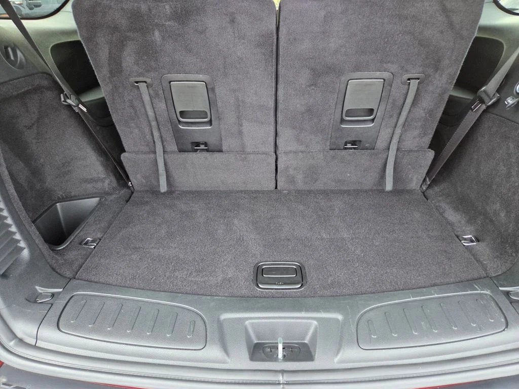 Used 2025 Red Dodge R/T image 18