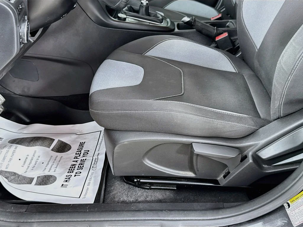 Used 2015 Magnetic Ford ST image 22