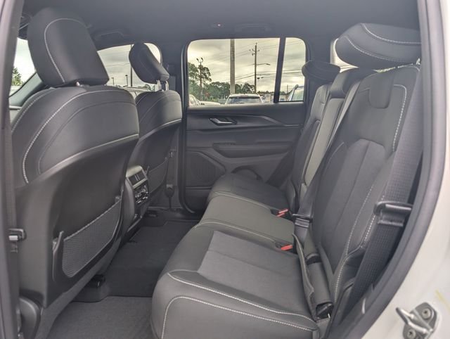 New 2026 Bright White Clearcoat Jeep Laredo image 24