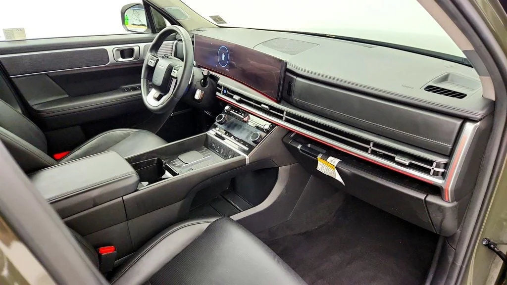 Used 2024 Rockwood Green Hyundai Limited AWD image 27