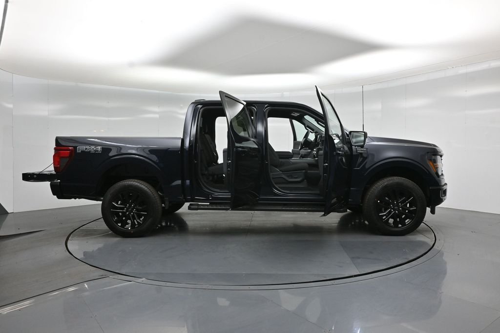 New 2026 Antimatter Blue Metallic Ford XLT image 4