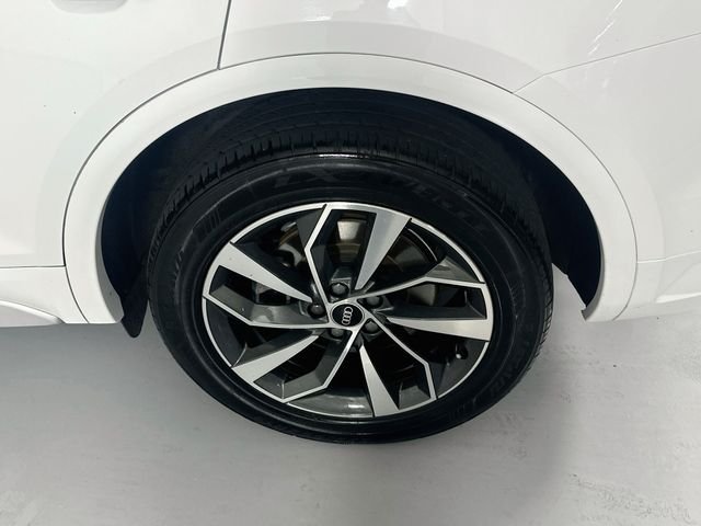 Used 2024  Audi 45 S line Premium image 30