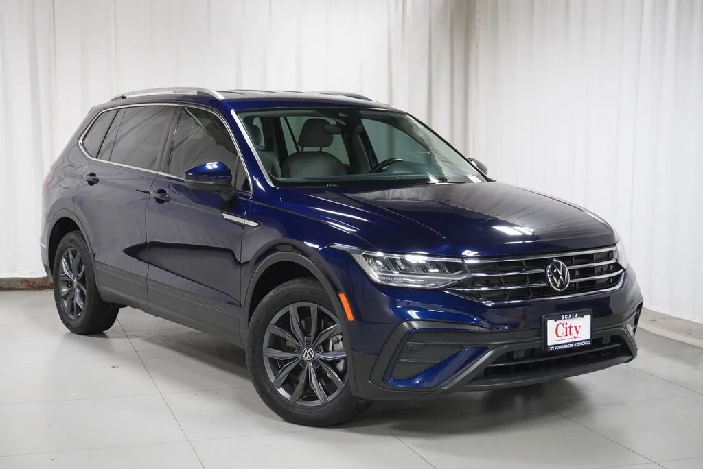 Used 2023 Atlantic Blue Metallic Volkswagen 2.0T SE image 3