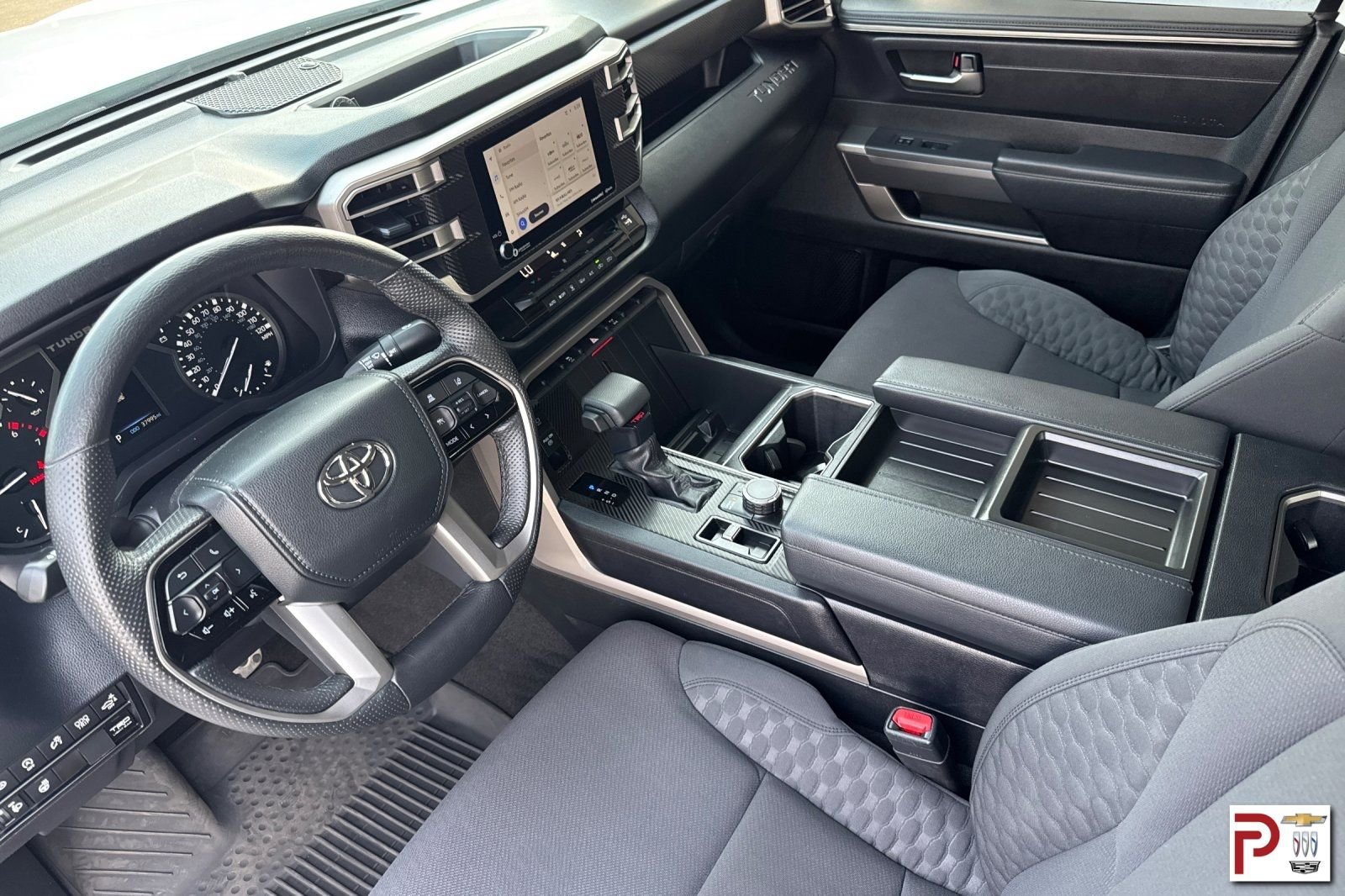 Used 2022 White Toyota SR5 image 10