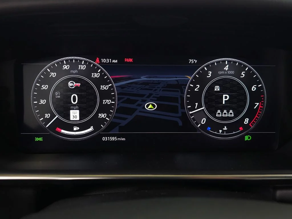 Used 2022 Fuji White Land Rover SVR image 21