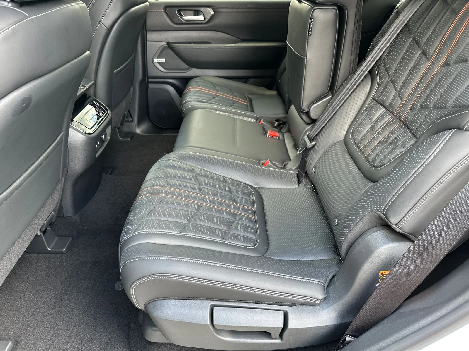 2025 Nissan Armada PRO-4X - Photo 21